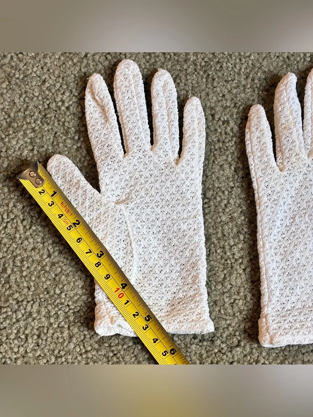 Womens XS Ivory Textured Stretchy Mesh Dress Gloves Costume Party Driving Formal